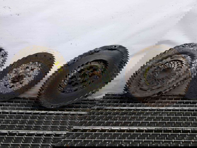 Kit ambreiaj volanta masa dubla Hyundai i40 [Fabr 2012-2019] OEM 1.6 D4FD   