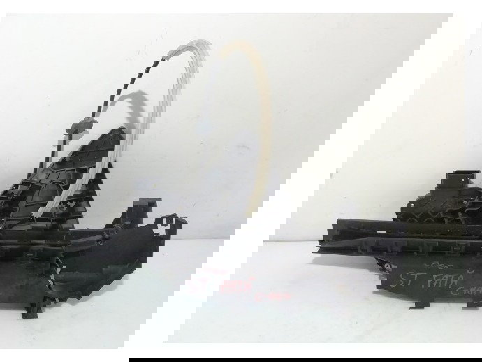 Broasca usa stanga fata Ford C-Max 1.8 TDCI 3M5AR21813CK 2003-2007