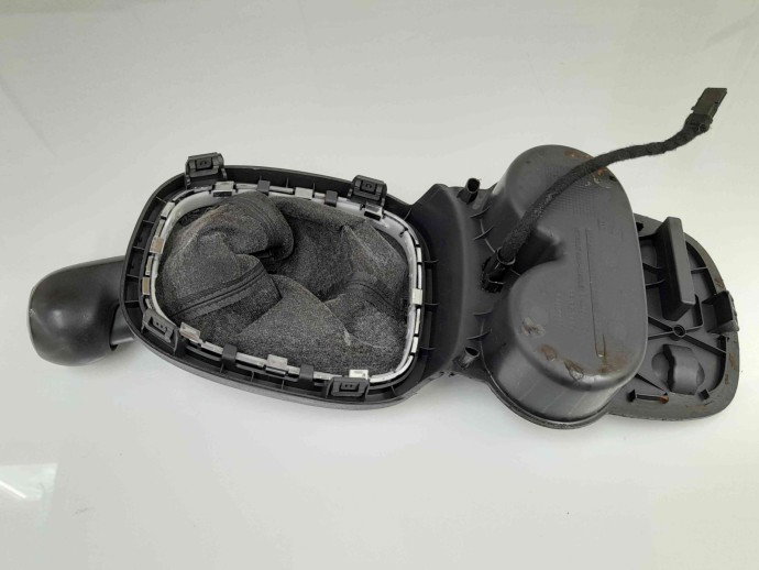 Nuca schimbator 13205815 Opel Corsa D [Fabr 2006-2013] 1.3 cdti