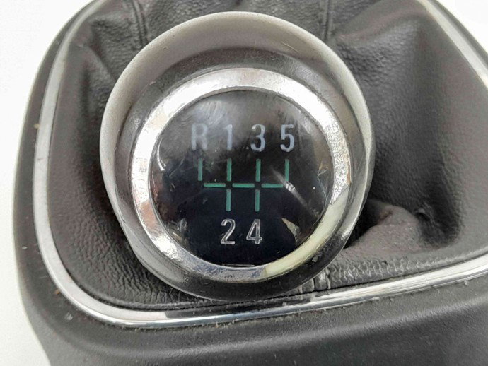 Nuca schimbator 13205815 Opel Corsa D [Fabr 2006-2013] 1.3 cdti