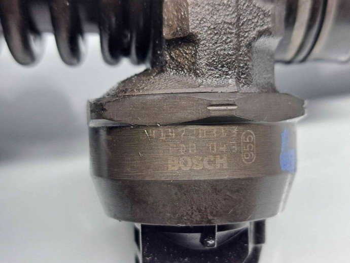 Injector Audi  0414720313 / 038130073BN BLS   