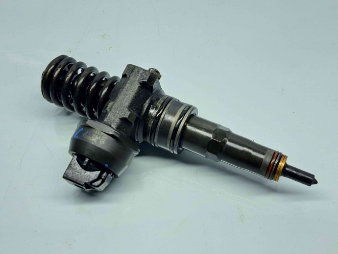 Injector Audi  0414720313 / 038130073BN BLS   