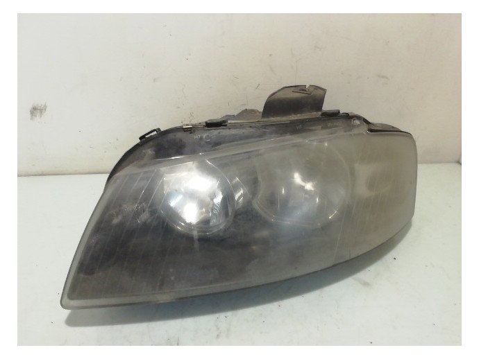 Far stanga Audi A3 2.0 BKD OEM 2003-2012