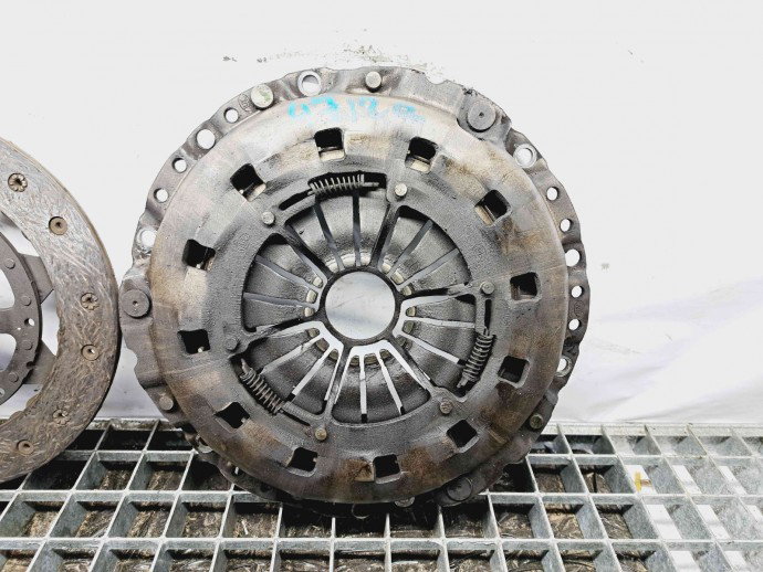 Kit ambreiaj volanta masa dubla Bmw 1 (E81, E87) [Fabr 2004-2010] OEM 1.6 Benz N45 85KW 1.6 Benz N45 85KW