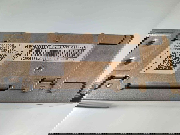 Radio CD 8200633621T Renault Symbol / Thalia [Fabr 1998-2007] 