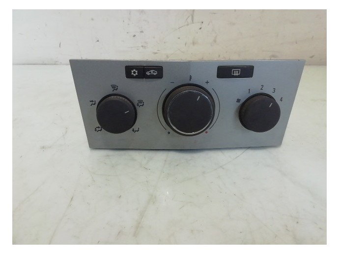 Panou control AC Opel Astra H 1.7 CDTI LPZ gm13231058 2004-2009