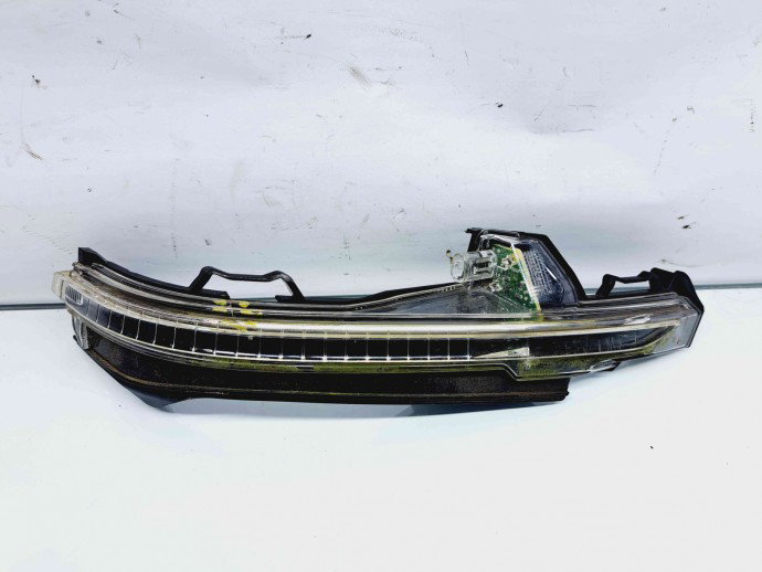 Semnalizare oglinda dreapta Audi Q7 (4MB) [ Fabr 2015-prezent] 4M0949102A