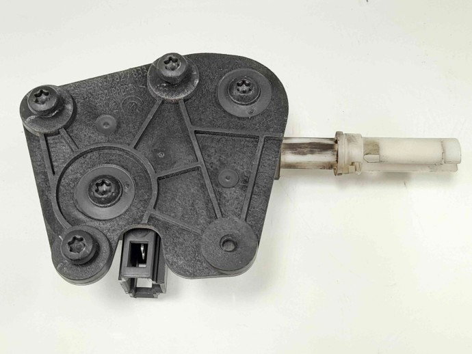 Actuator haion 8E9827833  AUDI A6 (4B2, C5) [Fabr 1997-2005]  AFB