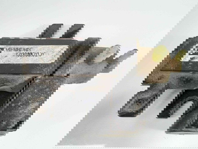 Supapa vacuum 703088010  Opel Astra H Combi [Fabr 2004-2009] 1.7 CTDI 01328035