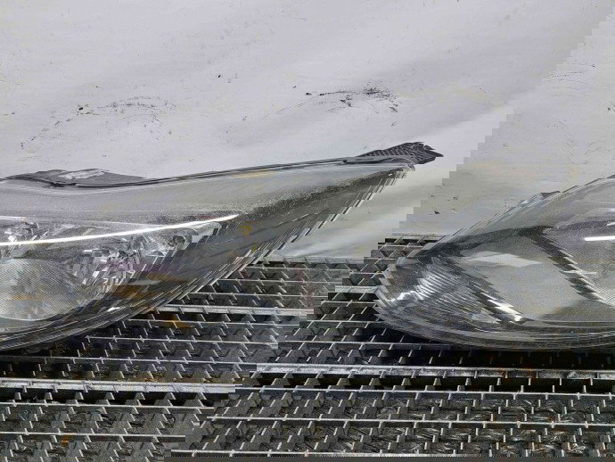  Far stanga Ford Focus 3 (CB8) [Fabr 2011-2015] BM51-13W030-DH