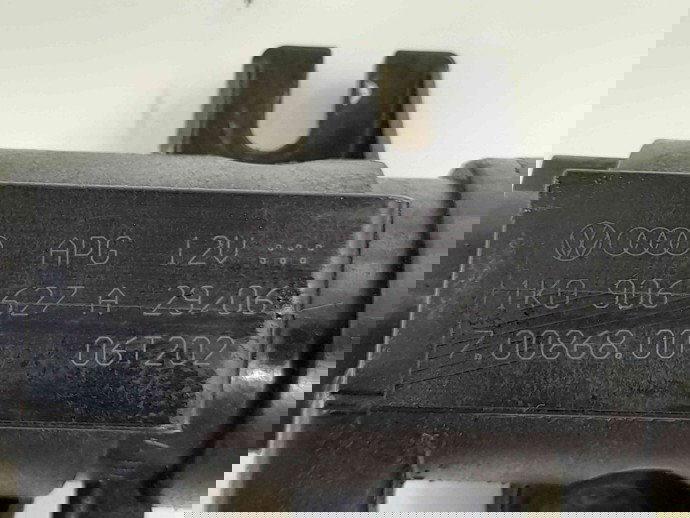 Supapa vacuum 1K0906627A  Skoda Octavia 2 Combi (1Z5) [Fabr 2004-2013] 2.0 TDI  BMM 064408