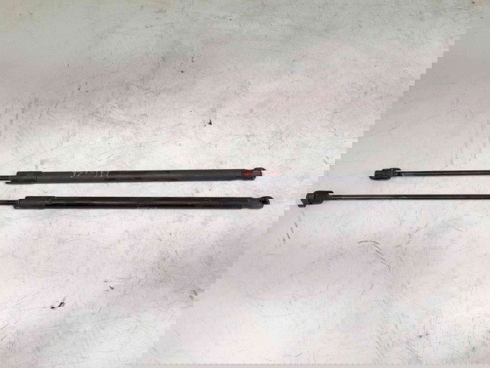 Amortizor capota A2049800964 Mercedes Clasa C (W204) [Fabr 2007-2014] D651913 D615913