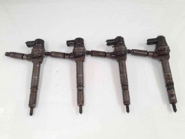 Injector 0445110  Opel Astra H Combi [Fabr 2004-2009] 1.7 CTDI 01328035