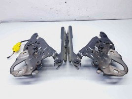 Set balamale capota Audi Q7 (4MB) [ Fabr 2015-prezent] 4M0823302 / 4M0823301