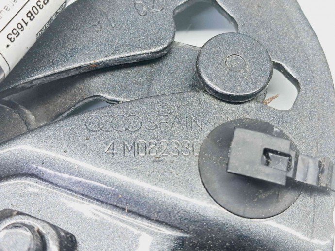 Set balamale capota Audi Q7 (4MB) [ Fabr 2015-prezent] 4M0823302 / 4M0823301
