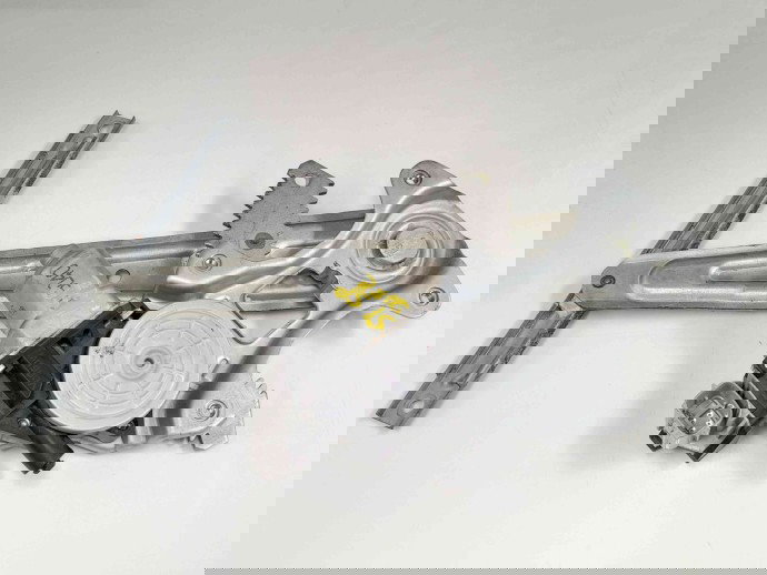 Macara manuala geam stanga spate 82730CV01B Nissan Juke [Fabr 2010-prezent] 1.5 K9K