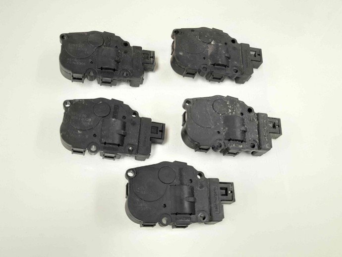 Motoras clapeta aeroterma bord K9749005 Mercedes Clasa C (W204) [Fabr 2007-2014] D651913 D615913