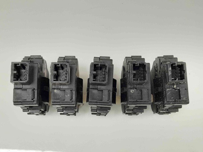 Motoras clapeta aeroterma bord K9749005 Mercedes Clasa C (W204) [Fabr 2007-2014] D651913 D615913