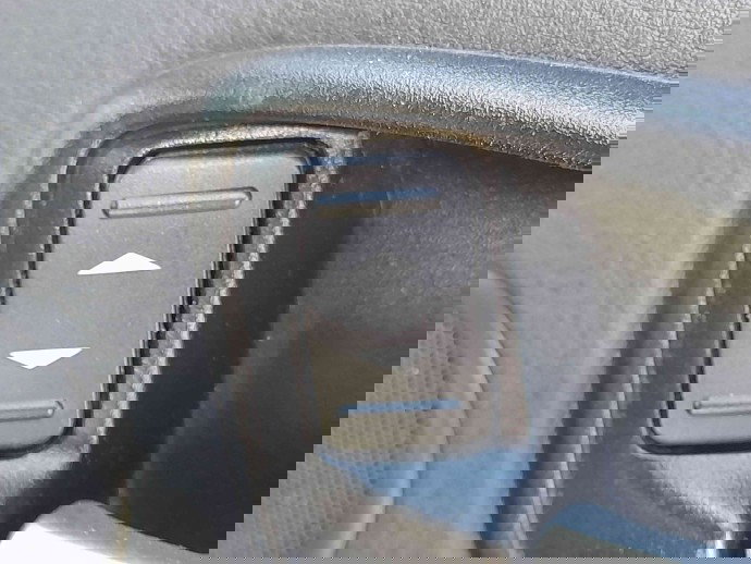 Butoane geam dreapta spate OEM  Ford Mondeo 4 [Fabr 2007-2015] 2.0 TDCI 