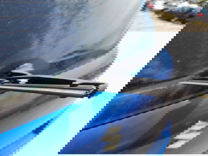 Brat stergator haion SUZUKI Swift 3 (MZ, EZ) [Fabr 2005-prezent]  OEM