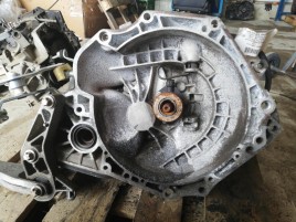 Cutie viteze manuala 5 trepte Opel Corsa C 1.0 benz 90400209 2000-2005