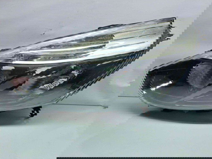  Far stanga Renault Clio 4 [Fabr 2012-2020] 260601475R