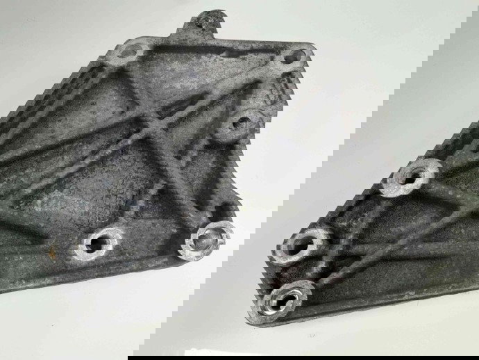 Suport accesorii SUZUKI Swift 3 (MZ, EZ) [Fabr 2005-prezent]  OEM