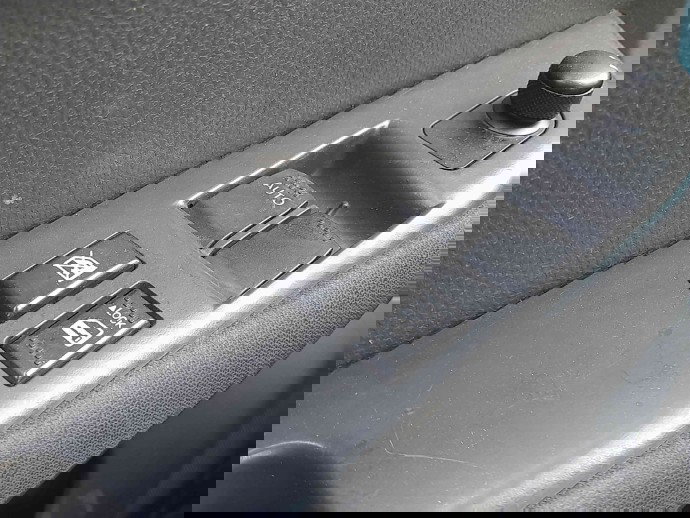 Butoane comanda geamuri sofer SUZUKI Swift 3 (MZ, EZ) [Fabr 2005-prezent]  OEM