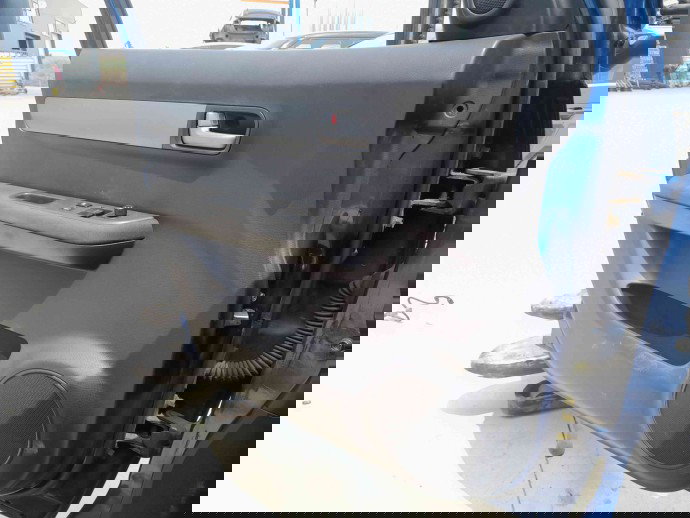 Tapiterie usa stanga fata SUZUKI Swift 3 (MZ, EZ) [Fabr 2005-prezent] OEM