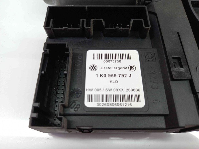 Motoras geam dreapta fata Skoda Octavia 2 Combi (1Z5) [Fabr 2004-2013]  1K0959792J \1T0959702D