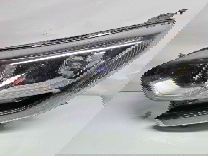  Far stanga Renault Megane 4 [Fabr 2015-prezent] 260601571R