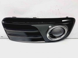 Grila proiector dreapta Audi Q5 (8RB) [Fabr 2008-2016] 8R0807682J