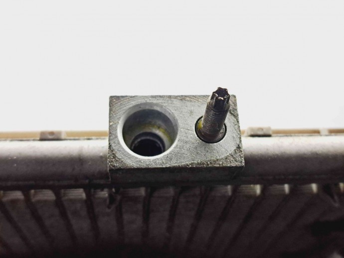 Radiator clima / AC Citroen C4 (I) [ Fabr 2004-2011] 9682531280 1.4 Benz ET3J4  