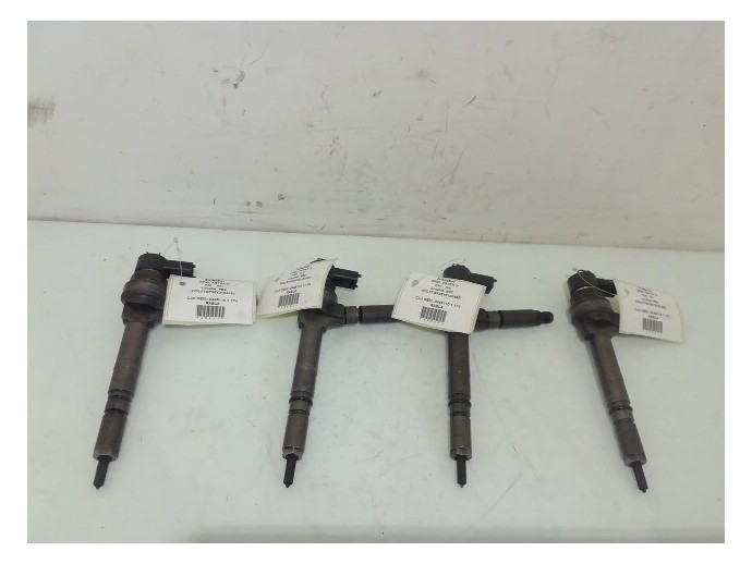 Injector Opel Astra H  1.7 CDTI Z17DTH 0445110101174 2004-2009