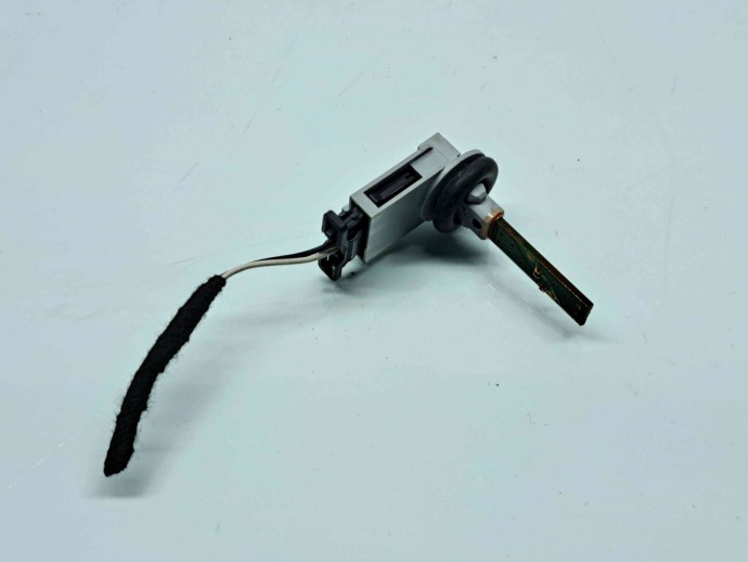  Senzor temperatura aer bord Audi Q7 (4MB) [ Fabr 2015-prezent] 3D0907543A