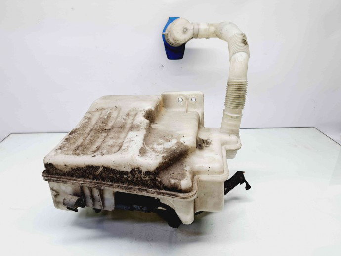  Vas lichid parbriz Audi A3 Sportback (8PA) [Fabr 2004-2013] 1K0955453Q 2.0 TDI CFFB 103KW / 140CP