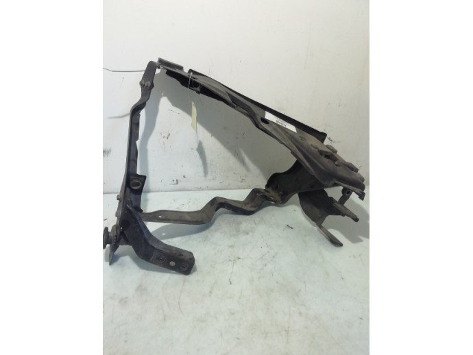 Suport far dreapta Mercedes C200 2.2 CDI A204620590 2007-2014