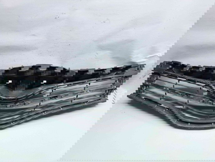 Grila bara fata Toyota Yaris (P13) [Fabr 2011-2018] 53101-0D220  