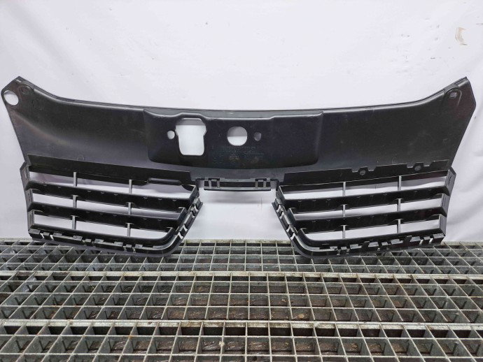Grila bara fata Renault Clio 2 [Fabr 1998-2004] 8200445993  
