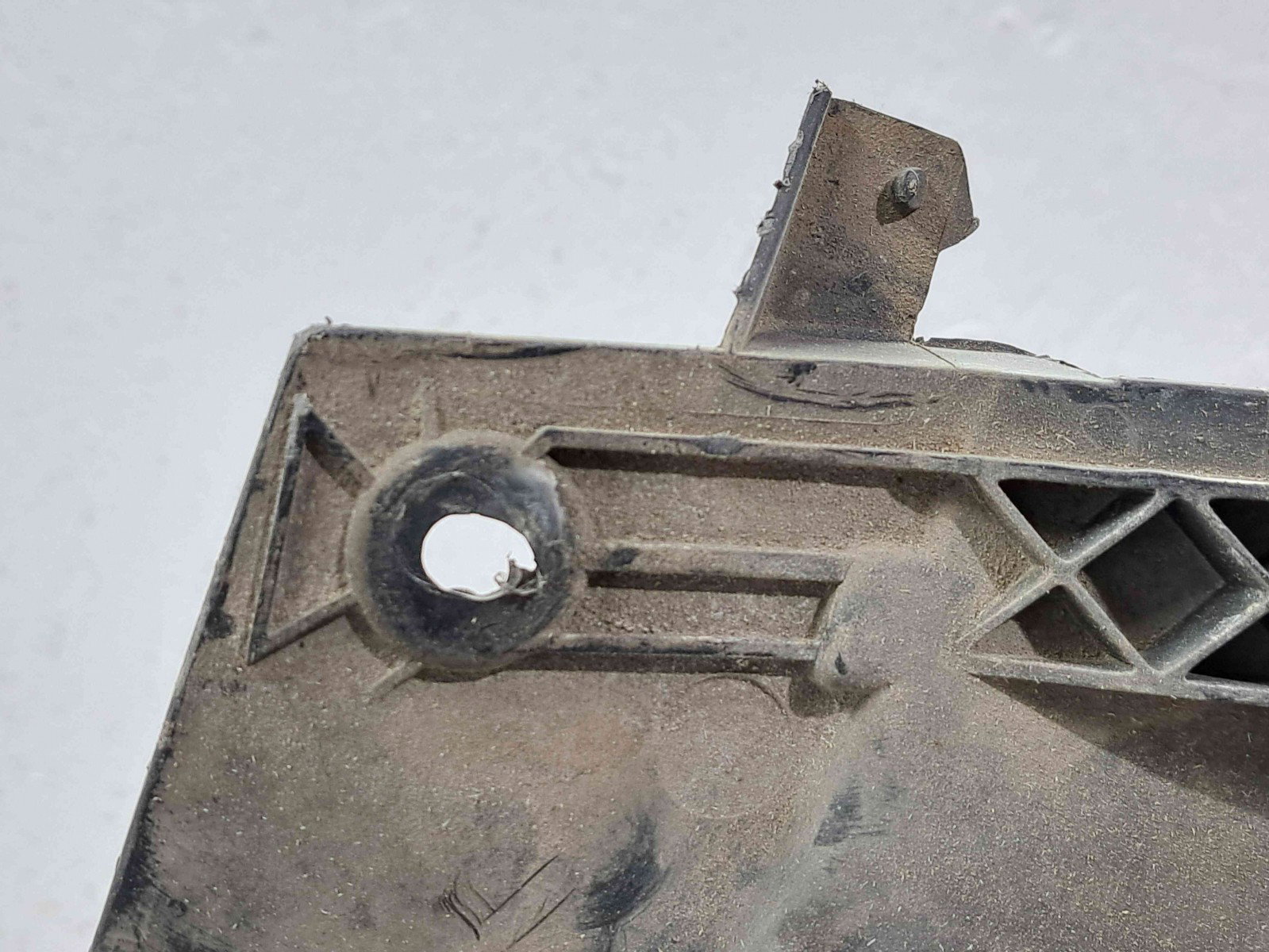 Scut motor Audi Q5 (FYB) [ Fabr 2016-prezent] 8R0807233C - imagine 4