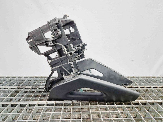  Rama navigatie 2DIN Audi A3 Sportback (8PA) [Fabr 2004-2013] 8P0858005D