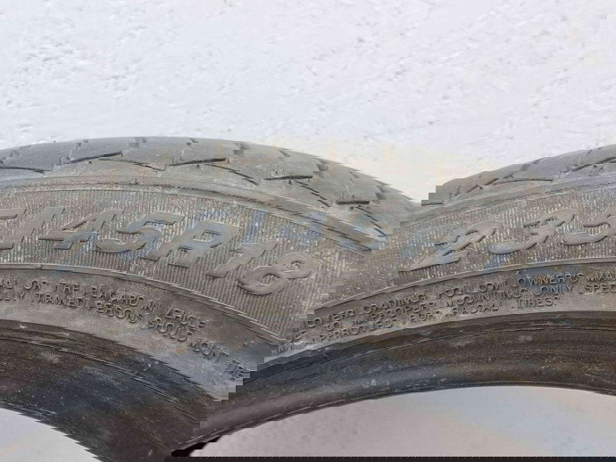 Set 2 anvelope vara LANDSAIL 235 | 45 | R18