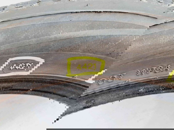 Anvelopa Vara APTANY 215 | 55 | R18