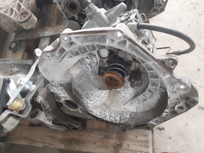 Cutie viteza manuala 5 viteze Opel Corsa 1.0 benzina M26