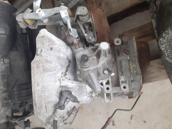 Cutie viteza manuala 5 viteze Opel Corsa 1.0 benzina M26