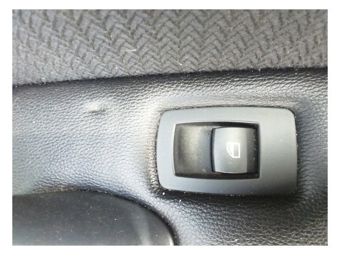 Buton geam electric dreapta spate BMW Seria 3 E90 facelift 2.0 N47 OEM 2005-2013