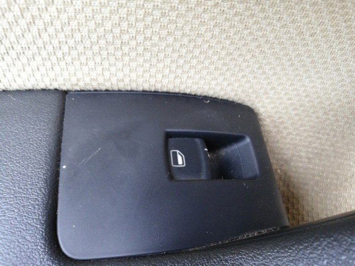 Buton geam electric stanga spate Audi A3 2.0 BKD OEM 2004-2013