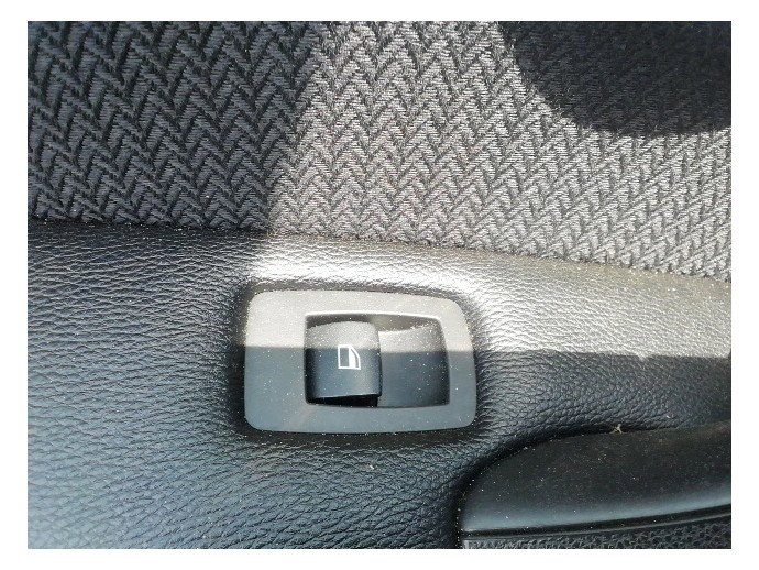 Buton geam electric stanga spate BMW Seria 3 E90 facelift 2.0 N47 OEM 2005-2013