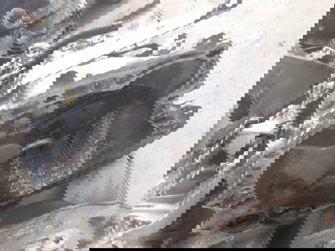 Cutie viteza manuala 5 viteze Citroen Xsara Picasso 2.0 diesel RHY 20DL64 1999-2011