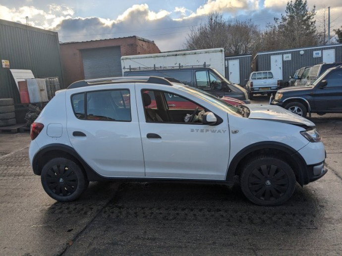 Dezmembrari / Dezmembrez Dacia Sandero Stepway [Fabr 2012-2021]